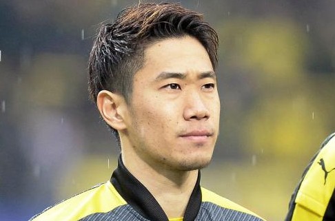 红色内衣的新妈妈